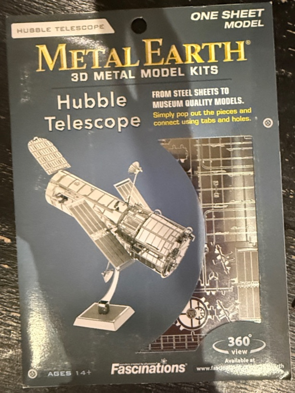 Metal Earth Hubble Telescope 3D Metal Model Kit - Silver